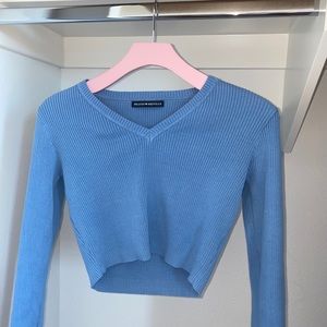 Brandy Melville Cropped Sweater/Shirt